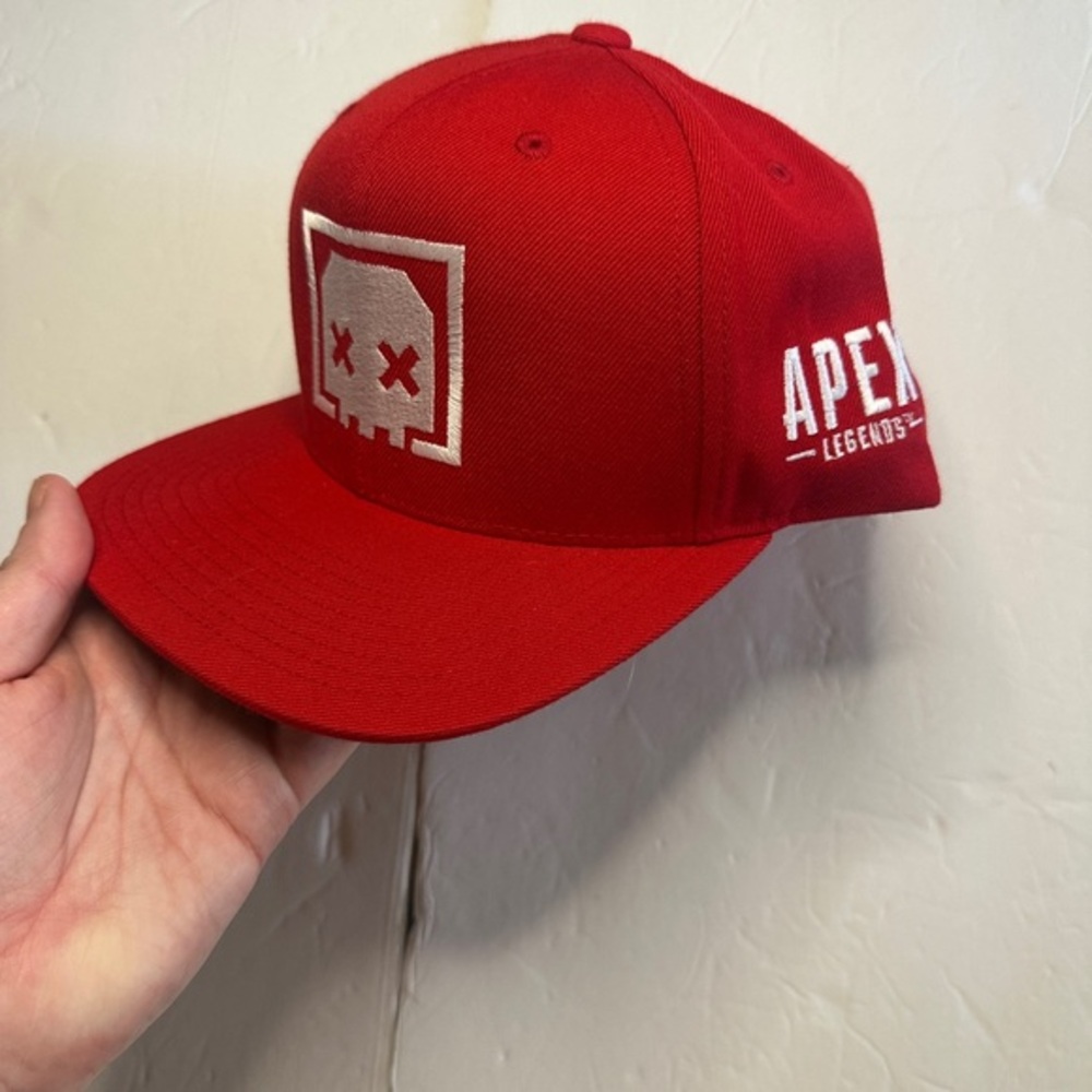NWOT Apex Legends Embroidered SnapBack Hat